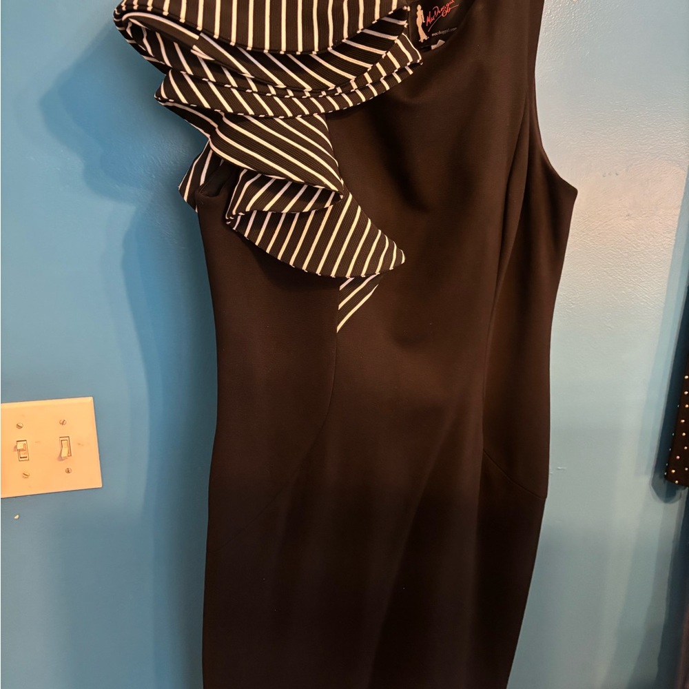 Elegant Black Dress with Striped Ruffle